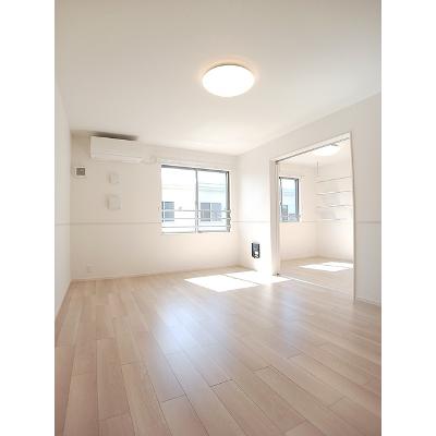 カーサ　ルーナ 203【管理NO：1-028280302-02030】 ★家具家電は申し込み後に搬入します★の物件写真2