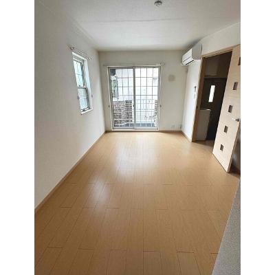 ブライト　ローレル 102【管理NO：1-016897401-01020】 ★家具家電は申し込み後に搬入します★の物件写真2