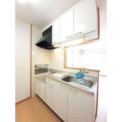 アーバンホワイトタナカⅢ 101【管理NO：1-014983501-01010】 ★家具家電は申し込み後に搬入しますの物件写真3