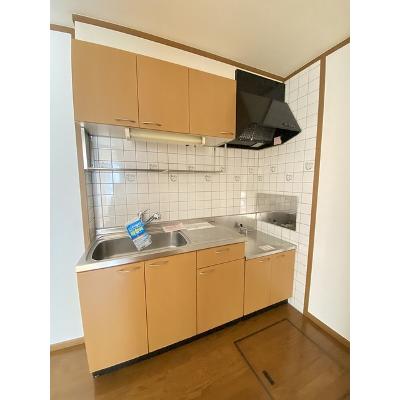 カサ・ブランカＢ 102【管理NO：1-011191402-01020】 ★家具家電は申し込み後に搬入しますの物件写真3