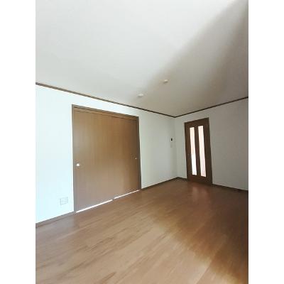 ボワ　メゾンⅡ 204【管理NO：1-011009902-02040】 ★家具家電は申し込み後に搬入しますの物件写真2