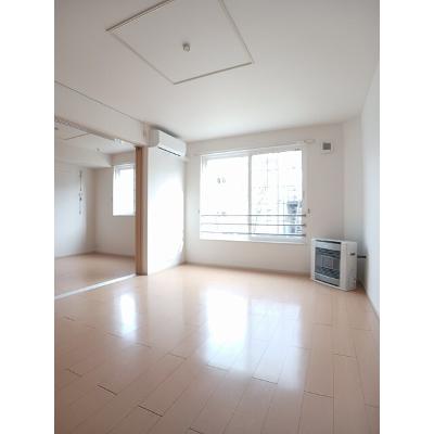 Ｖｉｌｌａ　佐藤　Ｄ 104【管理NO：1-018141101-01040】 ★家具家電は申し込み後に搬入します★の物件写真2