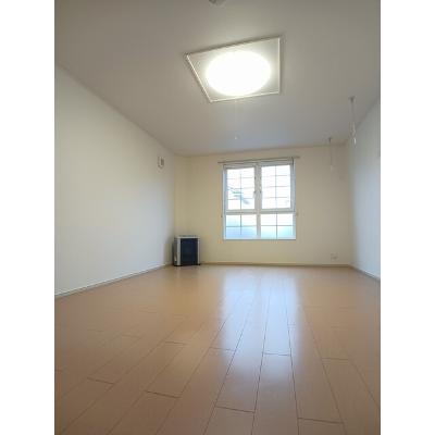 ベリエ 101【管理NO：1-017044501-01010】 ★家具家電は申し込み後に搬入します 2026年08月下旬入居可能の物件写真2