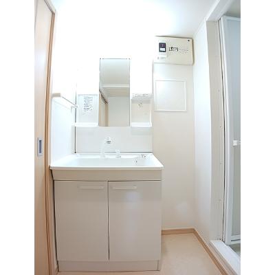 マリンコート・コスモス 202【管理NO：1-015828301-02020】 ★家具家電は申し込み後に搬入します★の物件写真6