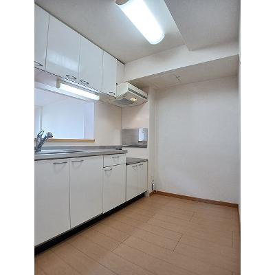 ＡＵＴＡＮＡ　アウタナ 303【管理NO：1-015248401-03030】 ★家具家電は申し込み後に搬入します★の物件写真3