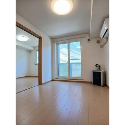 グランデ・ミロウ 102【管理NO：1-014669901-01020】 ★家具家電は申し込み後に搬入します★ ★2026年11月中旬入居可能★の物件写真2
