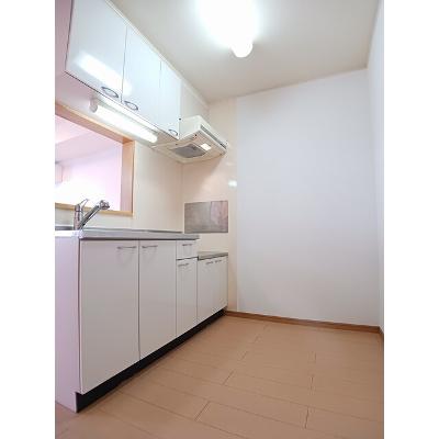 グランデ・ミロウ 102【管理NO：1-014669901-01020】 ★家具家電は申し込み後に搬入します★ ★2026年11月中旬入居可能★の物件写真3