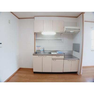高丘リバーサイド 204【管理NO：1-012030401-02040】 ★家具家電は申し込み後に搬入します★の物件写真3
