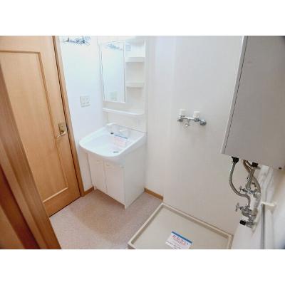 高丘リバーサイド 204【管理NO：1-012030401-02040】 ★家具家電は申し込み後に搬入します★の物件写真6