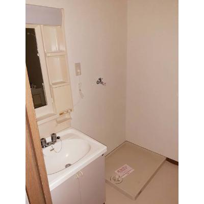 シルキーハイム 203【管理NO：1-007063601-02030】 ★家具家電は申し込み後に搬入します★の物件写真6