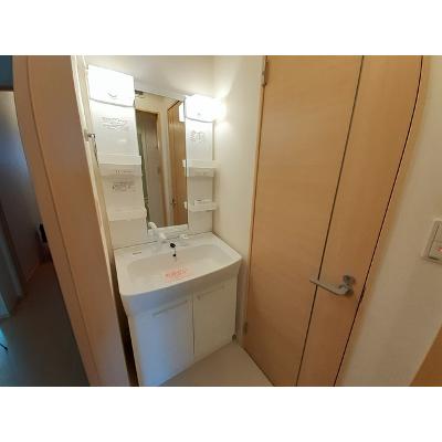 apartment 青森県三戸郡五戸町字愛宕丁３番地５ 

↓地図はこちらから