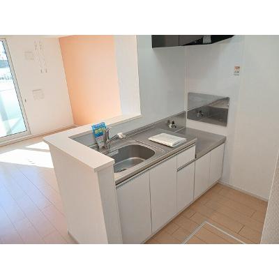 プラージュＫ 103【管理NO：1-019687301-01030】 ★家具家電は申し込み後に搬入します★の物件写真3