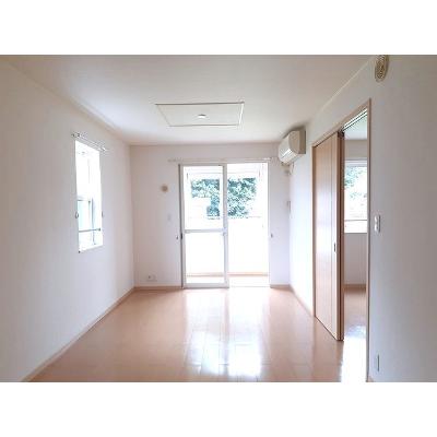 カスミン 201【管理NO：1-015676601-02010】 ★家具家電は申し込み後に搬入します★の物件写真2