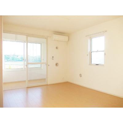 ラフィネⅣ 104【管理NO：1-018500301-01040】 ★家具家電は申し込み後に搬入します★ ★2026年10月中旬入居可能★の物件写真2
