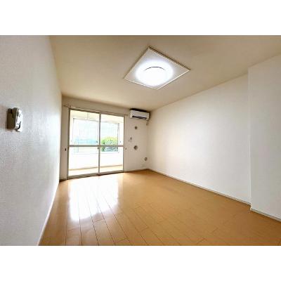 ラフィネⅣ 103【管理NO：1-018500301-01030】 ★家具家電は申し込み後に搬入します★の物件写真2