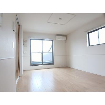Ｆｉｏｒｅ・Ｔ 201【管理NO：1-023318801-02010】 ★家具家電は申し込み後に搬入します★ ★2026年10月中旬入居可能★の物件写真2