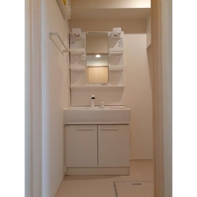 apartment 岩手県釜石市只越町３丁目６番８号 

↓地図はこちらから