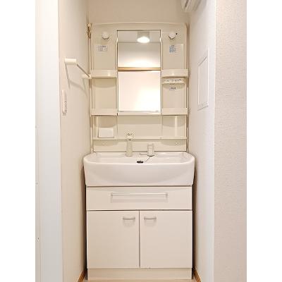 カルムリュー 201【管理NO：1-014120201-02010】 ★家具家電は申し込み後に搬入します★の物件写真6