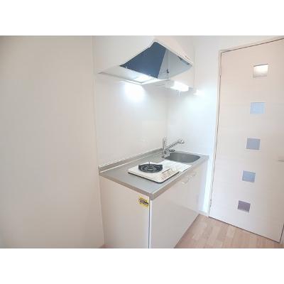 メゾンノワール 203【管理NO：1-019341001-02030】 ★家具家電は申し込み後に搬入します★ ★2026年11月上旬入居可能★の物件写真3