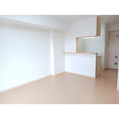 カーサ・セレーノＢ 102【管理NO：1-015688702-01020】 ★家具家電は申し込み後に搬入します★ ★2026年10月中旬入居可能★の物件写真2