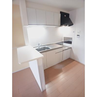 ラ　カーサ　フェリーチェ 202【管理NO：1-019308701-02020】 ★家具家電は申し込み後に搬入します★ ★2026年09月中旬入居可能★の物件写真3