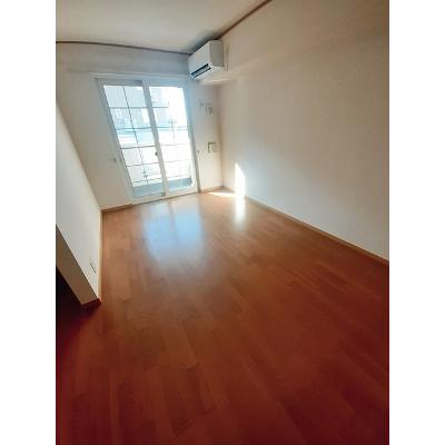 フラングラース 103【管理NO：1-013646801-01030】 ★家具家電は申し込み後に搬入しますの物件写真2