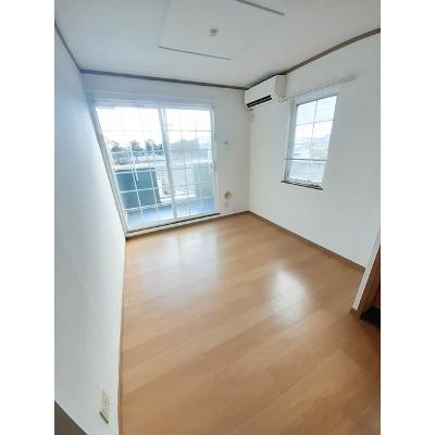 キャピタル広瀬　Ⅲ 203【管理NO：1-010599402-02030】 ★家具家電は申し込み後に搬入します★の物件写真2