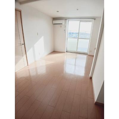 セブンピーク吉岡 203【管理NO：1-007284101-02030】 ★家具家電は申し込み後に搬入します★の物件写真2