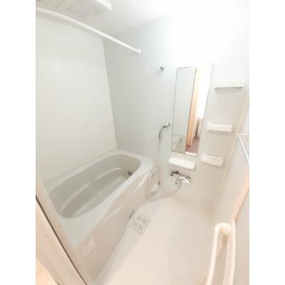 プリムローズ 105【管理NO：1-020707401-01050】 ★家具家電は申し込み後に搬入します★の物件写真4