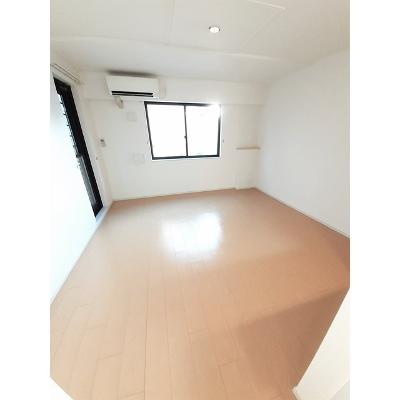 ドリームワークス　六番館 105【管理NO：1-020528603-01050】 ★家具家電は申し込み後に搬入します★の物件写真2