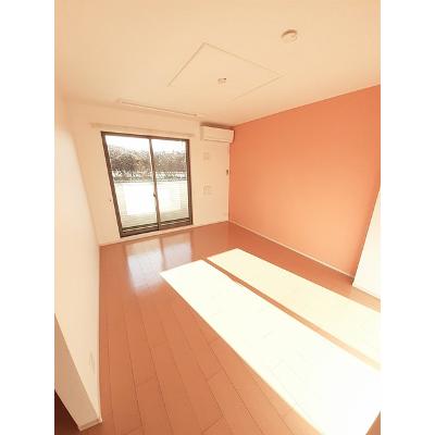 ブエナ　ローザ 102【管理NO：1-020397701-01020】 ★家具家電は申し込み後に搬入しますの物件写真2