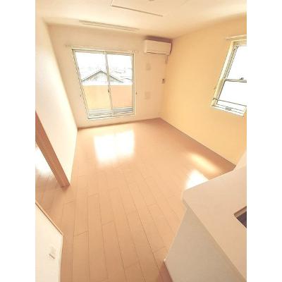 Ｗ・クイーンバリー　Ａ 201【管理NO：1-020279501-02010】 ★家具家電は申し込み後に搬入しますの物件写真2