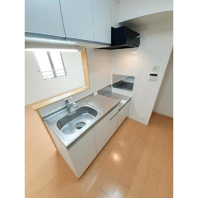プラシード　イースト 301【管理NO：1-019079501-03010】 ★家具家電は申し込み後に搬入します★の物件写真3
