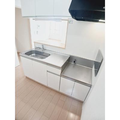 ウィステリア 201【管理NO：1-016754001-02010】 ★家具家電は申し込み後に搬入します 2026年07月中旬入居可能の物件写真3