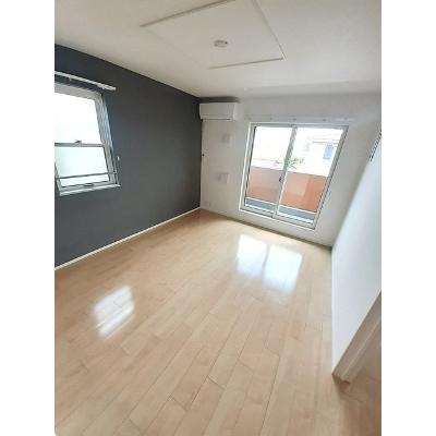 エクセレントⅡ 203【管理NO：1-023195602-02030】 ★家具家電は申し込み後に搬入します★の物件写真2