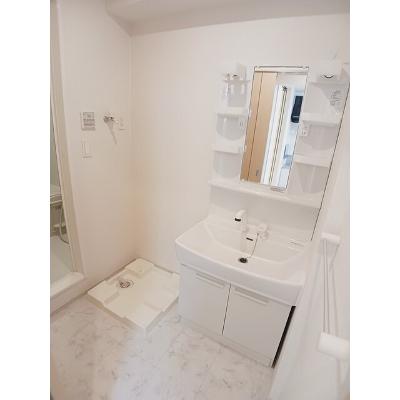カサ・バトリョ 102【管理NO：1-021027302-01020】 ★家具家電は申し込み後に搬入します★の物件写真6