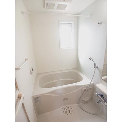 ヴィヴァイオ　Ⅱ 102【管理NO：1-020915702-01020】 ★家具家電は申し込み後に搬入します★の物件写真4