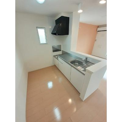 ユングフラウⅢ号館 201【管理NO：1-020140501-02010】 ★家具家電は申し込み後に搬入します★の物件写真3