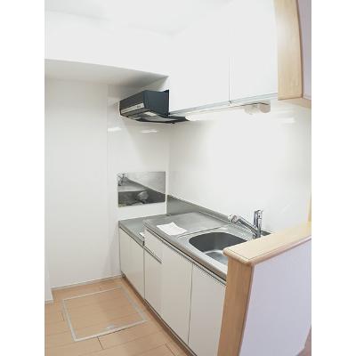 ハッピースマイル　Ｂ 101【管理NO：1-017498902-01010】 ★家具家電は申し込み後に搬入しますの物件写真3