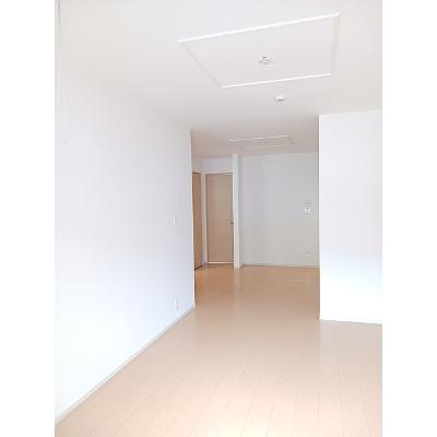 グランジェ中里 103【管理NO：1-017184701-01030】 ★家具家電は申し込み後に搬入します★ ★2026年12月上旬入居可能★の物件写真2