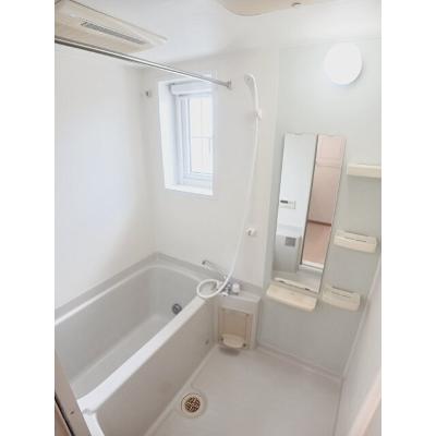 アラモードさくらⅣ 204【管理NO：1-014641802-02040】 ★家具家電は申し込み後に搬入します★の物件写真4