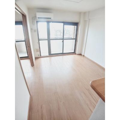 デスパシオ 303【管理NO：1-013730101-03030】 ★家具家電は申し込み後に搬入します★の物件写真2