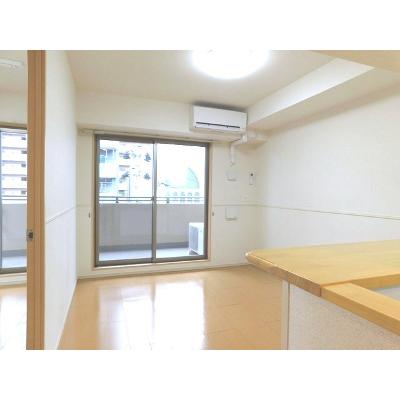 トラディション車町 401【管理NO：1-020381301-04010】 ★家具家電は申し込み後に搬入します★の物件写真2