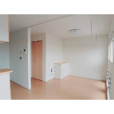 フルール中山 201【管理NO：1-019414001-02010】 ★家具家電は申し込み後に搬入します★の物件写真2