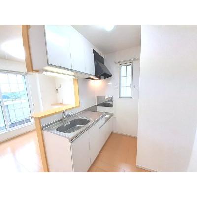 フルール中山 201【管理NO：1-019414001-02010】 ★家具家電は申し込み後に搬入します★の物件写真3