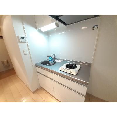 エテルノ河原町 101【管理NO：1-016783001-01010】 ★家具家電は申し込み後に搬入しますの物件写真3
