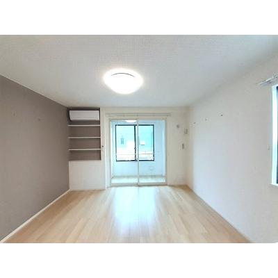 サニー　サイド 104【管理NO：1-026327501-01040】 ★家具家電は申し込み後に搬入します★の物件写真2