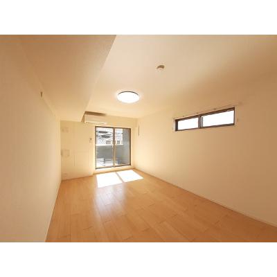 カントリーロード 203【管理NO：1-021903001-02030】 ★家具家電は申し込み後に搬入しますの物件写真2