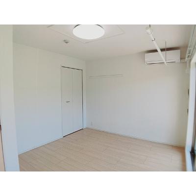 リバーサイド　ガーデン 101【管理NO：1-021651201-01010】 ★家具家電は申し込み後に搬入します★の物件写真2