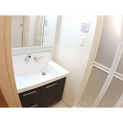 榴ヶ岡ＹＳコート 201【管理NO：1-020409301-02010】 ★家具家電は申し込み後に搬入しますの物件写真6